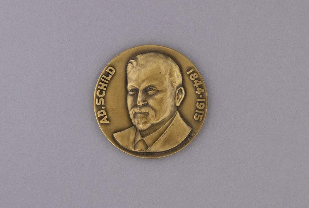 Schrank 3 Medaille