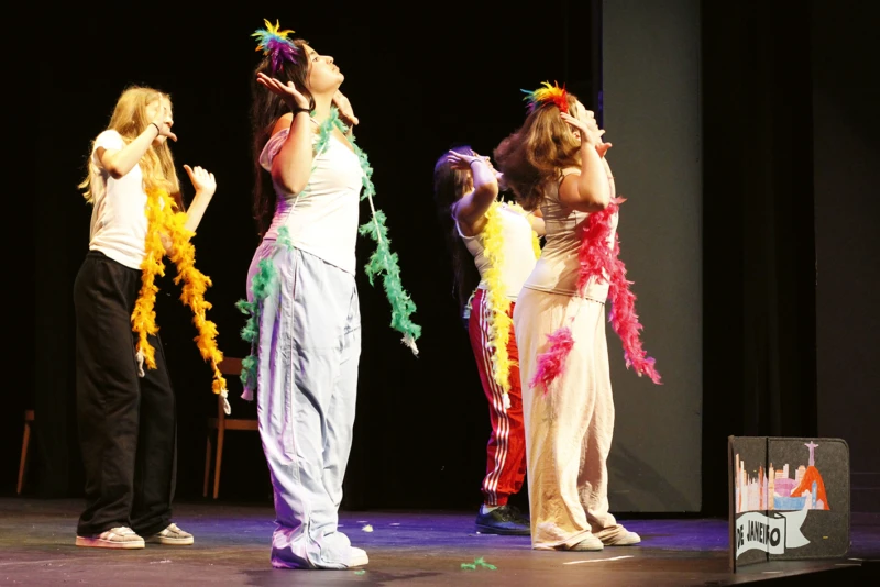 Theater quer